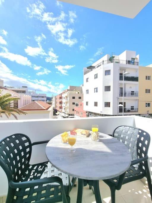 Appartement Suecia Lirio à Los Cristianos  Extérieur photo